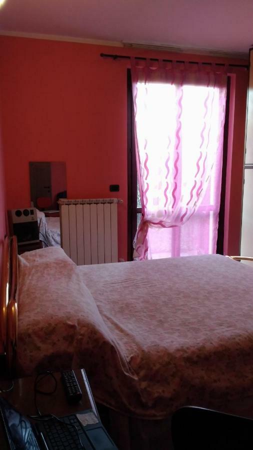 Villetta Rossini Appartamento Da Condividere Con Me Luciano Servizio Ospiti Taxi Driver Navetta No Wifi 2 Camera Da Letto Per 5 Persone Valbrembo 外观 照片