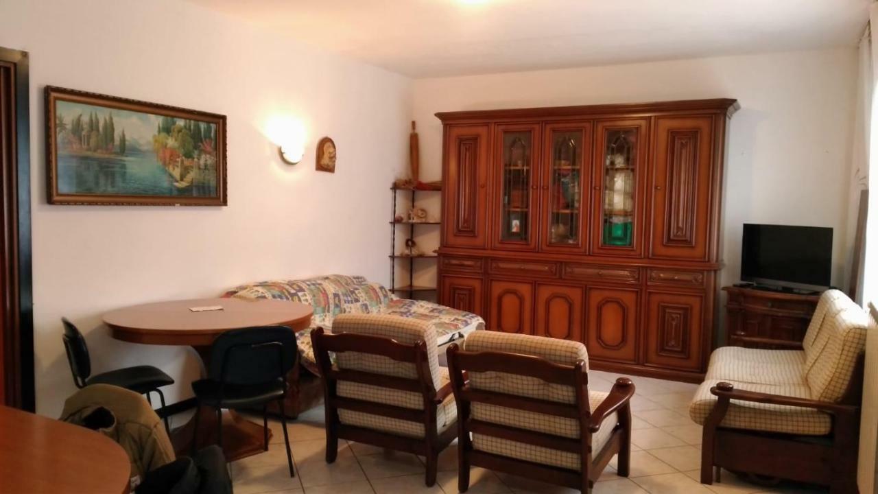 Villetta Rossini Appartamento Da Condividere Con Me Luciano Servizio Ospiti Taxi Driver Navetta No Wifi 2 Camera Da Letto Per 5 Persone Valbrembo 外观 照片